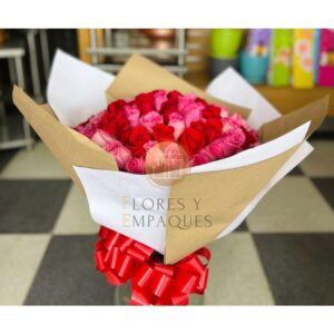 Bouquet de 48 Rosas Me Enamoré